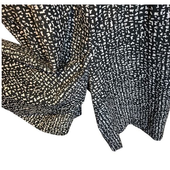 Melissa Harper B&W Print Pantsuit, Size 20W – Chic One-Piece Outfit [0378] - Picture 6 of 9